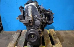 Двигатель без навесного для Honda Stream на фотографиях