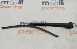 Мотор стеклоочистителя для Audi Q3 2012 года на фотографиях