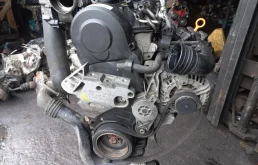 Двигатель BXE Volkswagen Golf 5 0.0 0