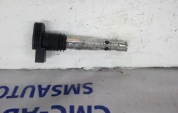 Катушка зажигания Audi 06B905115R