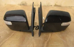 Стекла и зеркала для Mazda CX 7 2012 года на фотографиях