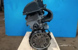 Двигатель без навесного для Nissan March на фотографиях