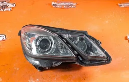 Фара правая Mercedes-Benz