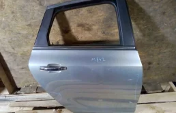 Дверь Opel Astra 2010-2018 J