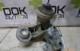 Кронштейн опоры двигателя Audi A6 1997-2004 C5