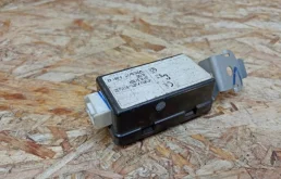 Блок управления центральным замком Mazda 3 2002-2009 BK