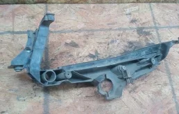Кронштейн фары Audi A4 2007-2015 B8