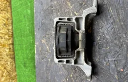 Опора двигателя Ford Focus 2005-2011