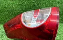 Фонарь наружный Renault Sandero 2009-2014