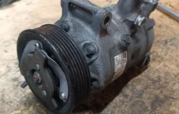 Компрессор кондиционера 5K0820803C Volkswagen Golf 6 1.2 Бензин