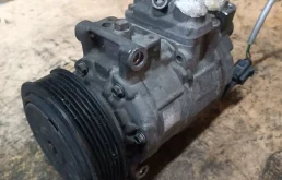 Компрессор кондиционера 1K0820859T Volkswagen Golf 5 1.6 Бензин