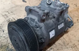 Компрессор кондиционера 1K0820859T Volkswagen Golf 5 1.6 Бензин
