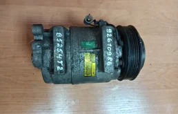 Компрессор кондиционера 8708581 Volvo XC90 1 2.5 Бензин