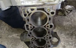Блок цилиндров Z16XEP Opel Astra H 1.6 Бензин
