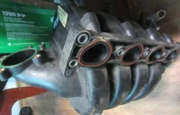 Коллектор впускной GM55565816 Chevrolet Cruze J300 1.8 Бензин
