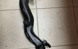Патрубок интеркулера 1K0145770AK Volkswagen Passat B7 1.4 Бензин