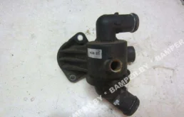 Корпус термостата 03L121111AE Volkswagen Passat 2.0 Дизель