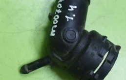 Фланец (тройник) системы охлаждения 1K0122291BE Volkswagen Golf 6 1.4 Бензин