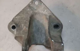 Кронштейн (крепление) 11332JD700 Nissan Qashqai 1  0