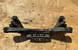 Задняя балка для Toyota Avensis 2006 года на фотографиях