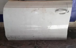 Дверь Audi A5 8T8831051C 8T, передняя левая