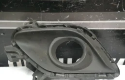 Окантовка противотуманки Mazda 6 GHR450C21 GJ, передняя левая