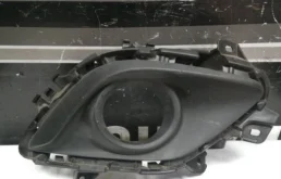 Окантовка противотуманки Mazda 6 GHR450C11 GJ, передняя правая