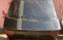 Крышка багажника Audi A5 8T8827025 8T