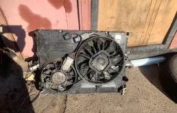 Кассета радиаторов Audi Q7 7L0121253A 4L 3.0 DIZEL