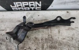 Петля капота Mazda 3 BBM252420 BL, левая