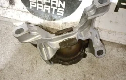 Подушка двигателя Mazda 3 GHS439060A BM 2.0