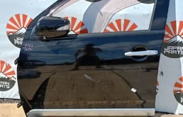 Дверь Mitsubishi Outlander 5700A275 XL, передняя левая