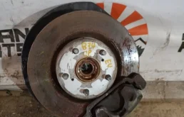 Кулак поворотный Toyota Camry 43502AA011 50/55, левый