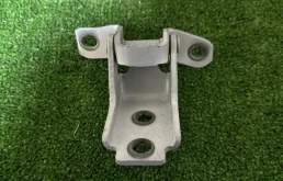 Петля двери Mazda CX-9 D46172210B TC, задняя правая