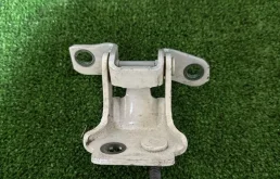 Петля двери Mazda CX-9 D46172210B TC, задняя правая