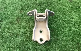Петля двери Chevrolet Captiva 96623865 C100, передняя левая