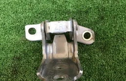 Петля двери Mazda 6 KD5358210 GJ, передняя правая