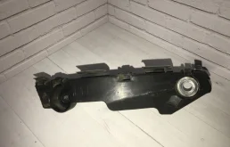 Кронштейн бампера Mazda 6 GS1D500T1 GH, передний правый