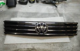 решетка радиатора Volkswagen Touareg 2 7P6