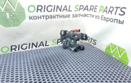 Замок капота Audi A6 2001 4B0823509 C5 AVANT BDH 2.5TDI