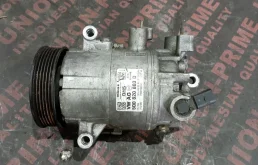 Компрессор кондиционера 5Q0820803D Volkswagen Passat B6 2.0 Дизель
