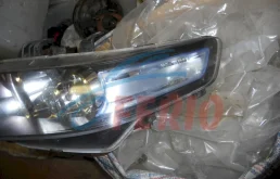 Фара левая для Honda Accord 2004 года на фотографиях