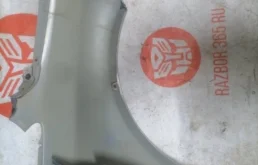 Крылья для Volkswagen Touran 2015 года на фотографиях