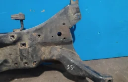 Подрамник двигателя для Mitsubishi Outlander на фотографиях