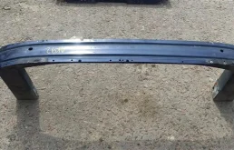 Усилитель бампера передний нижний для Opel Astra 2010 года на фотографиях