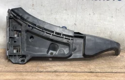 Кронштейн бампера Volvo XC90 8620563 XC90 2.5T, передний левый