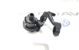Дополнительная помпа Volkswagen Passat 2018 5G0965567 B8 2.0 DFGA