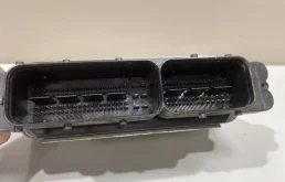 Блок управления двигателем для Volkswagen Polo 2020 года на фотографиях