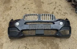 Передний бампер черный BMW X5 F15