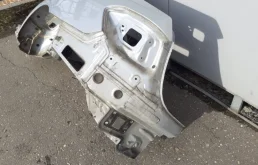 Крыло левое для Mercedes-Benz E class 2003 года на фотографиях